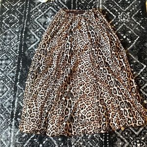 Beautiful, flowy, leopard print skirt